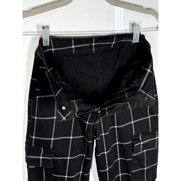 Hot Topic Jogger Cargo Pants Black White Gothic Casual Preppy Women Size XS (PS) - Picture 3 of 10